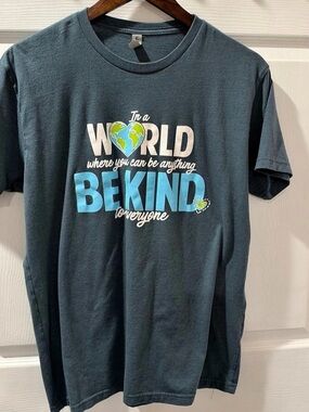 Next Level Apparel Be Kind Graphic Short Sleeve Tee in Blue Like New